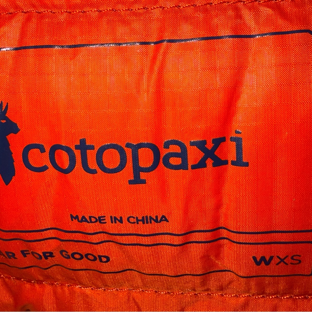 Cotopaxi Fuego Down Jacket XS Colorblock Hooded Lightweight Puffer - Picture 3 of 4